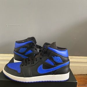 Air Jordan Mid Royal (2020)